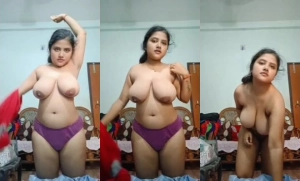 Cute Desi Girl Shows her Big Boobs