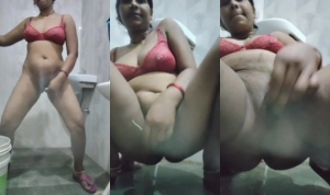 Sexy Desi Wife Masturbating