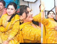 Horny Desi Bhabhi Ridding Dick Capture